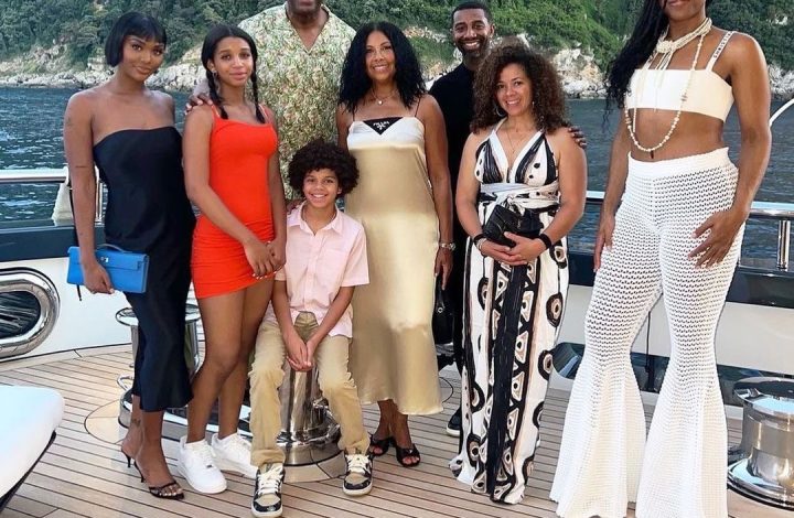fashion-bomb-family:-the-johnson-family-posed-on-their-luxury-yacht-with-cookie-johnson-in-prada-,-ej-johnson-in-dior-x-alaia,-and-elisa-johnson-in-hermes-+-more