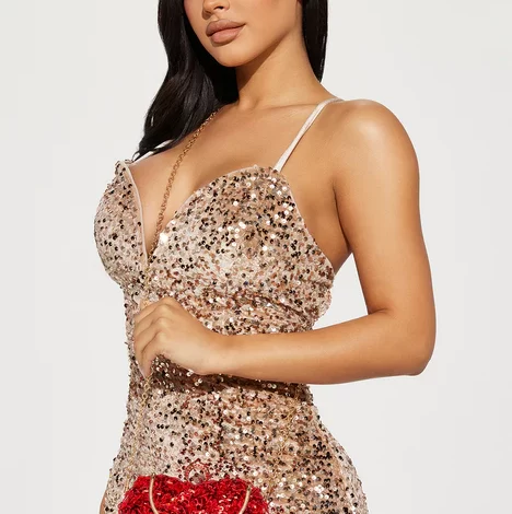 update-your-holiday-looks-with-these-slay-worthy-accessories-from-fashion-nova
