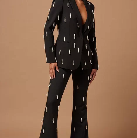 slay-the-holidays-in-these-suits-by-nova-luxe