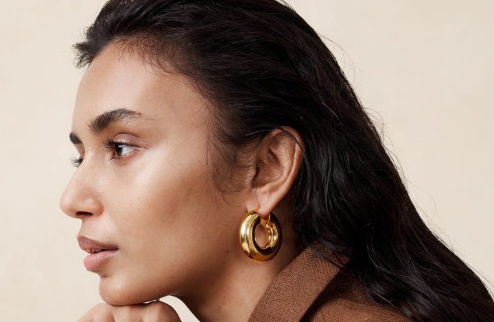 13-gold-hoop-earrings-to-buy-now-&-wear-forever