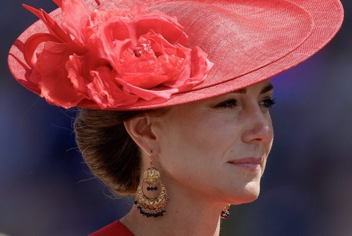 vote-for-your-favorite-garden-show,-garden-party,-trooping-the-colour,-garter-day,-&-royal-ascot-looks